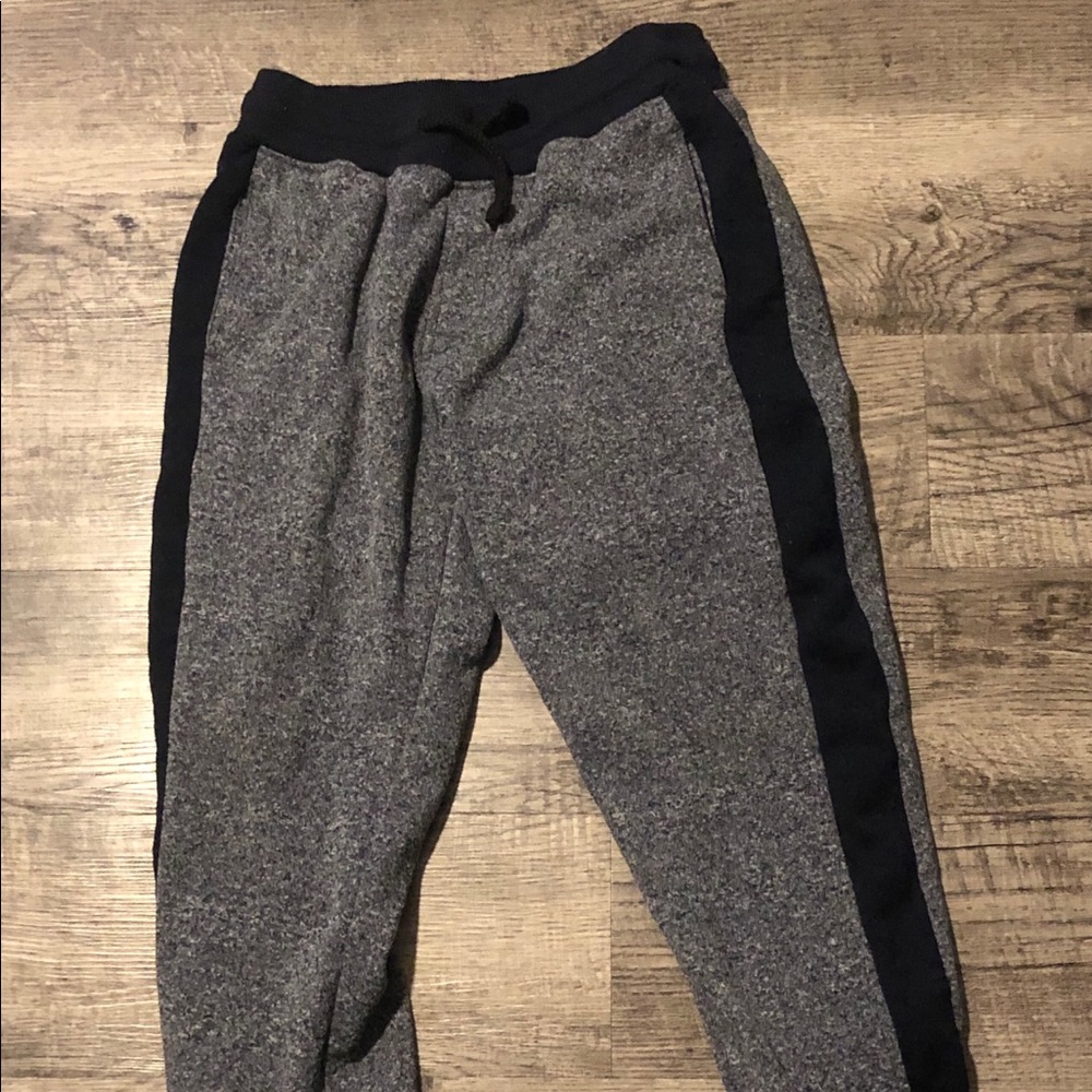 Kid’s Joggers Size Large